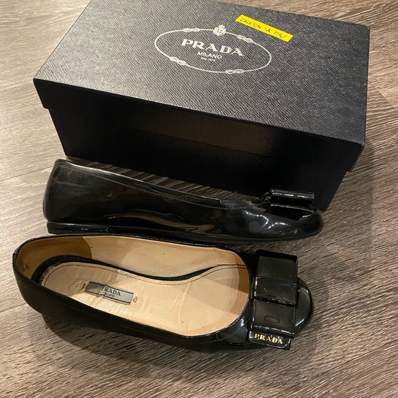 Prada shoes - Picture 3 of 4